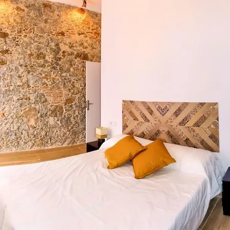 Casa Nova: Casa Comoda I Gran Centre De