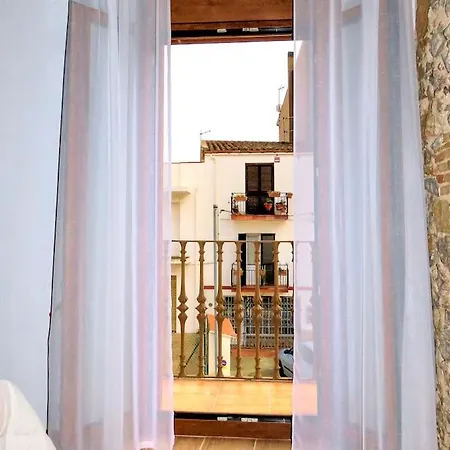 Casa Nova: Casa Comoda I Gran Centre De *