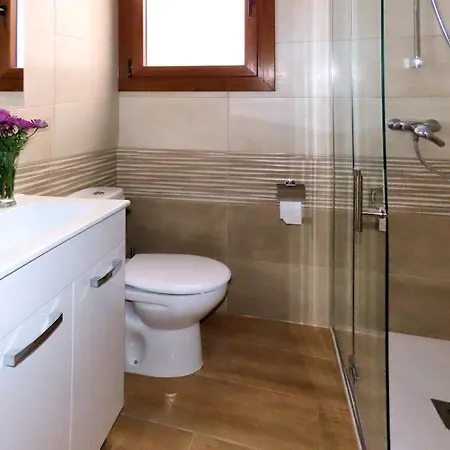 Casa Nova: Casa Comoda I Gran Centre De Nyaraló *